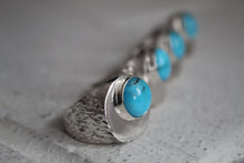 Load image into Gallery viewer, Casted Chunky Signet Rings