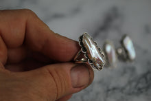 Load image into Gallery viewer, White Fresh Water Pearl Rings