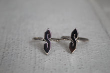 Load image into Gallery viewer, 90s S Ring