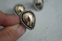 Load image into Gallery viewer, Scorpion Heart Ring