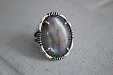 Load image into Gallery viewer, Labradorite Ring sz 10.75