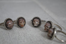 Load image into Gallery viewer, Skull carved Pearl Ring