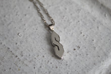Load image into Gallery viewer, 90s S Necklace
