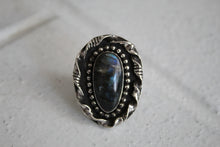 Load image into Gallery viewer, Labradorite Sterling Tear Drop Ring