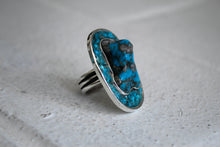 Load image into Gallery viewer, Turquoise and Raw Inlay Ring