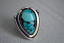 Load image into Gallery viewer, Size 8 Hubei Turquoise Statement Ring